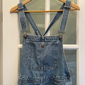 BDG Urban Outfitters Blue Denim Overalls Lightwash Size 28